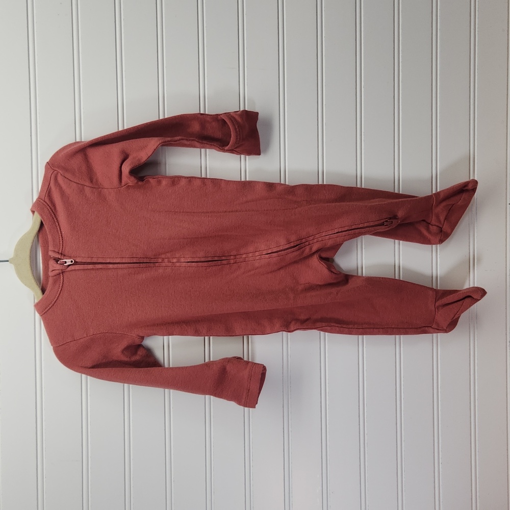 Old Navy 2 Way Zipper Footed Sleeper Size 6-9 Months
